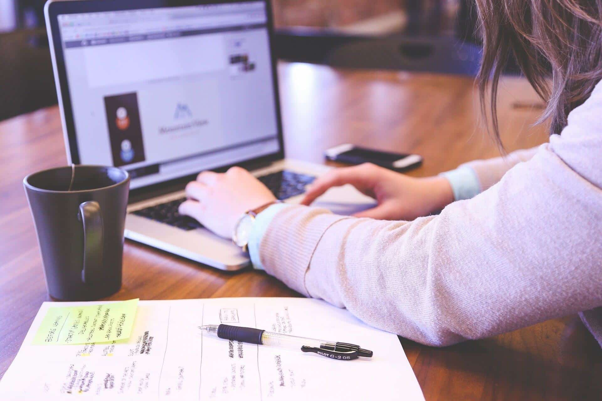 Aprenda como melhorar a legibilidade de um site segundo especialistas de agência de marketing digital em São Paulo 1 student 849822 1920-marketing-digital